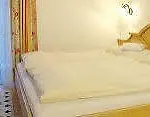 מלון Gartenhotel Daxer 3*
