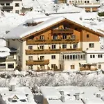 酒店 Gartenhotel Daxer 滨湖采尔