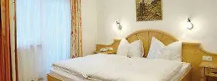 מלון Gartenhotel Daxer צל-אם-זי